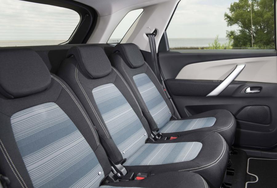 Интерьер Citroen C4 Spacetourer Rip Curl 2019 года  (AR) (фото 6 из 12)